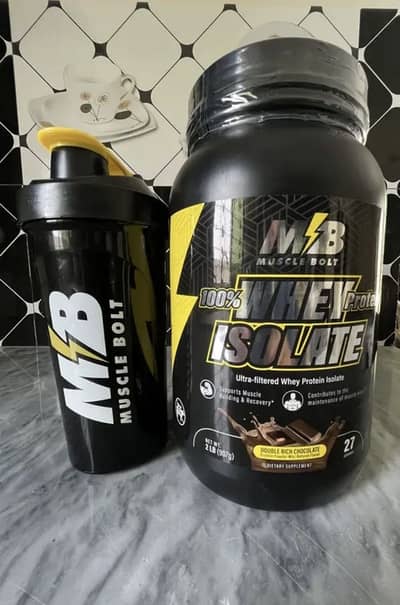 Muscle Bolt 100% Whey Isolate With Shaker