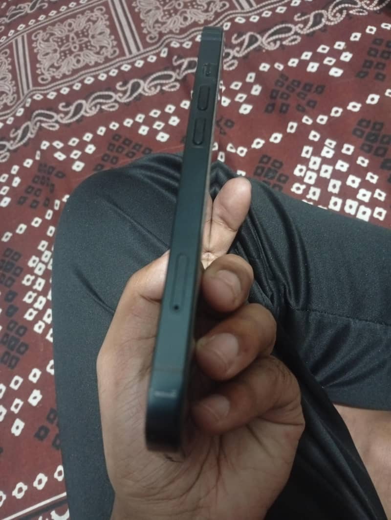 iPhone 13 FU 1