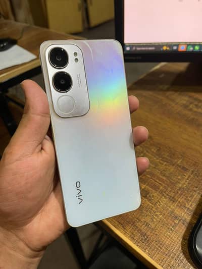 Vivo y19s 6/128  all ok new mobile with box charger