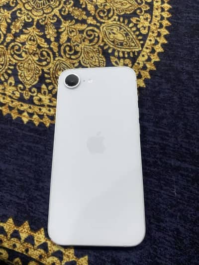 iPhone 16e 256gb White colour battery health 100%