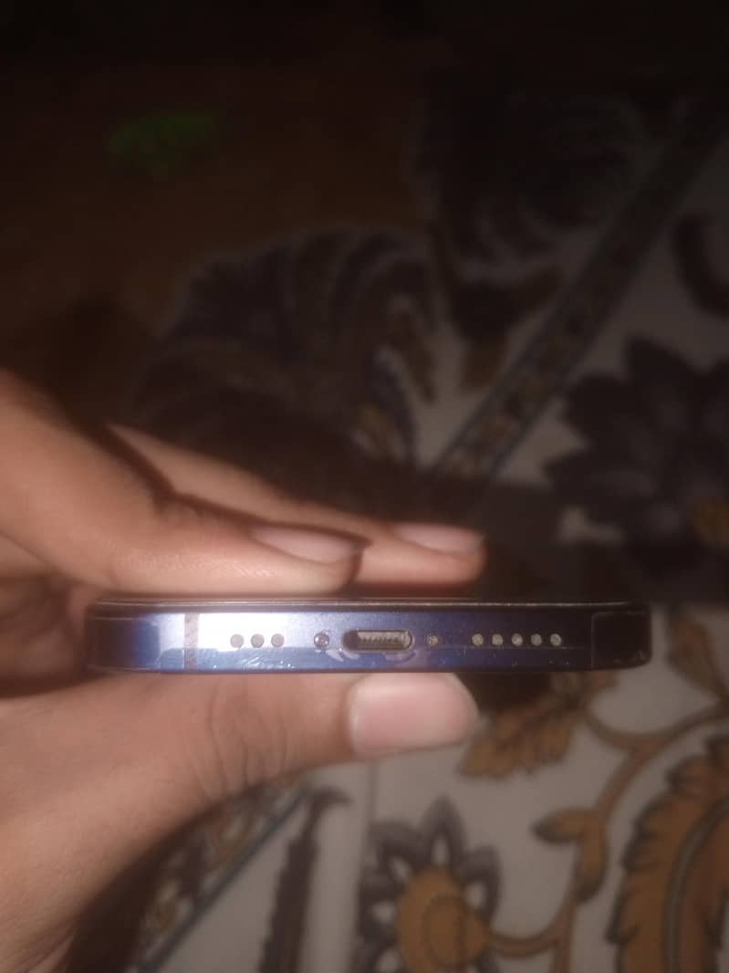 IPHONE 12 1
