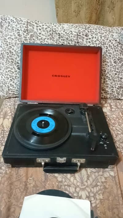 Turntable gramophone vinyl record player crosslay