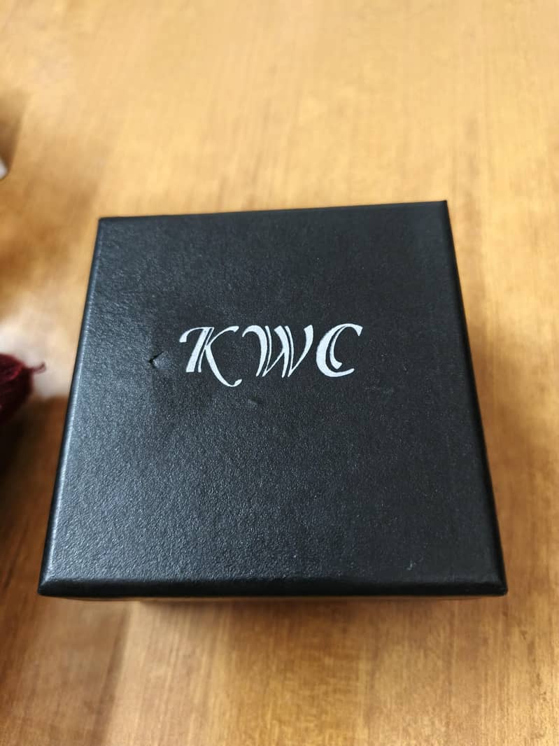"KWC WATCH " 0