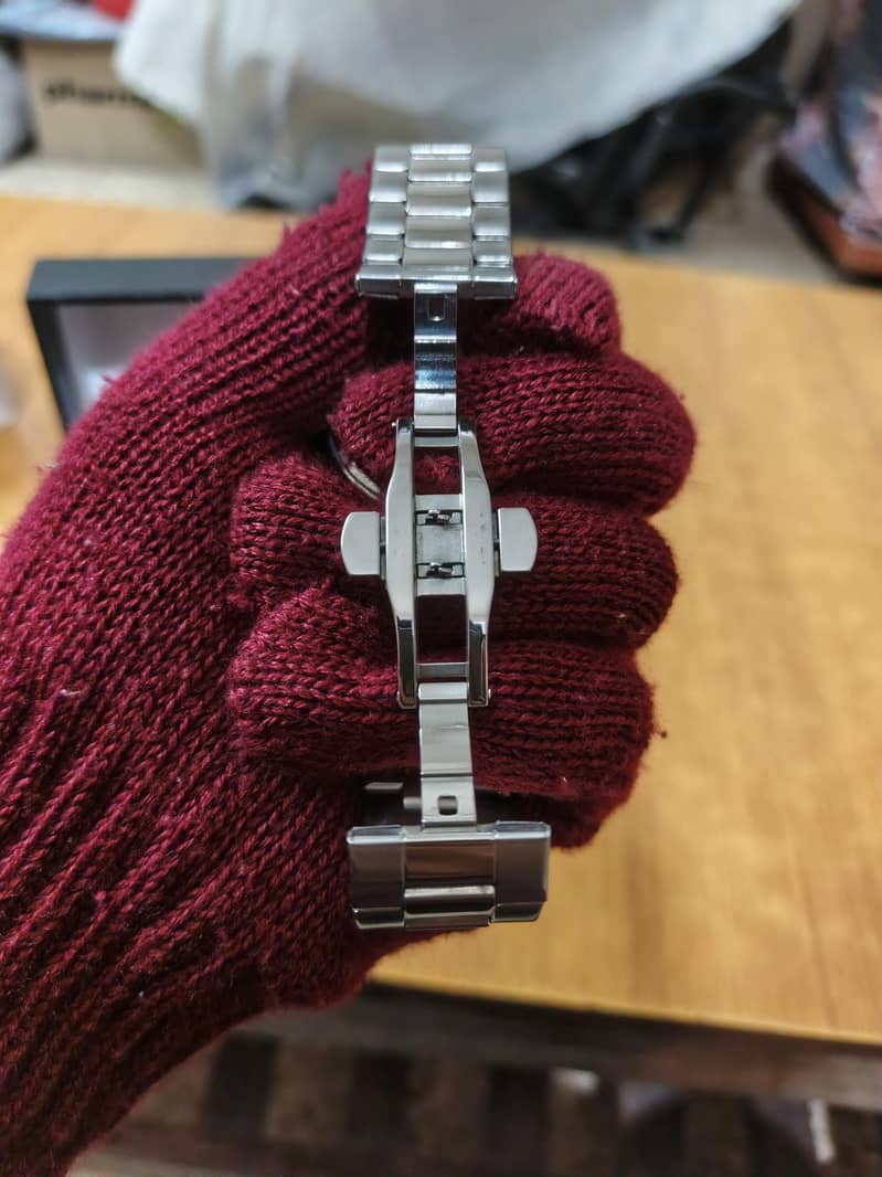 "KWC WATCH " 5
