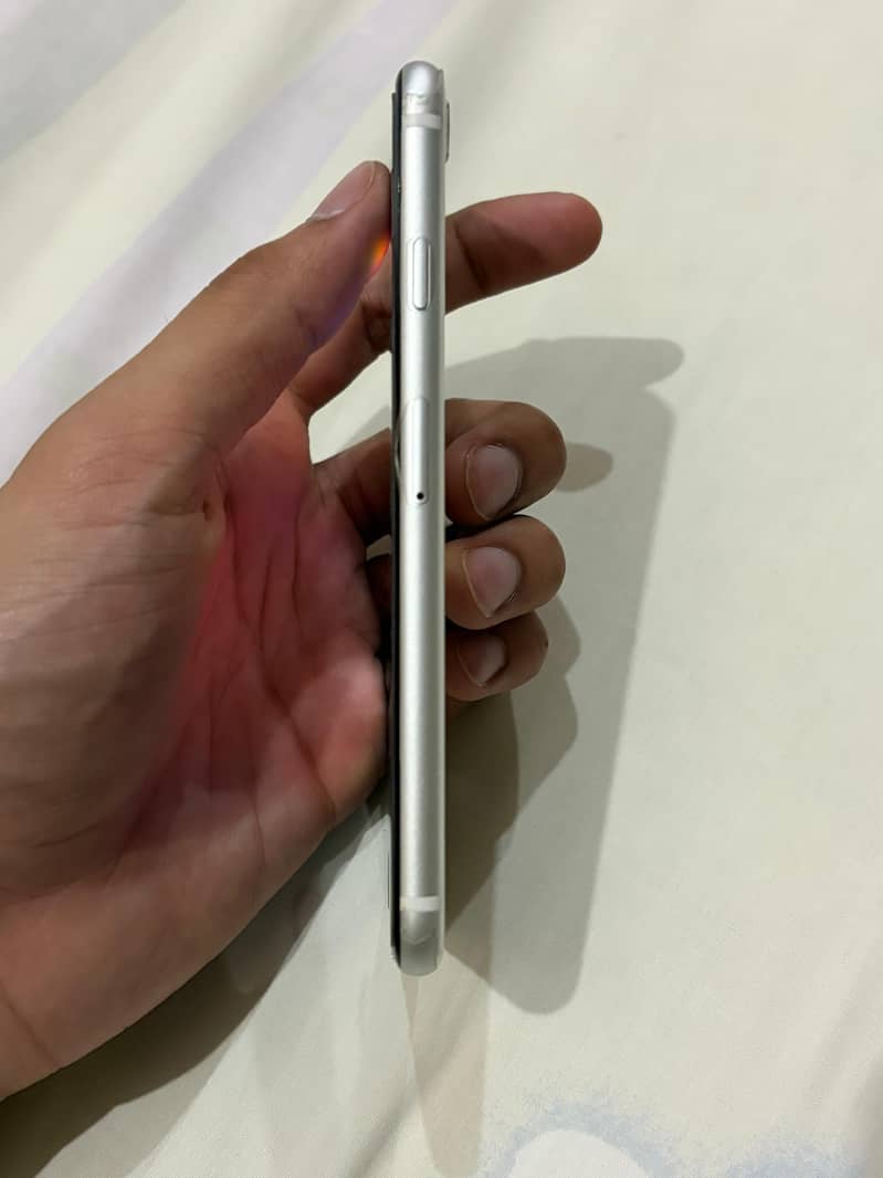 Iphone SE 2 6