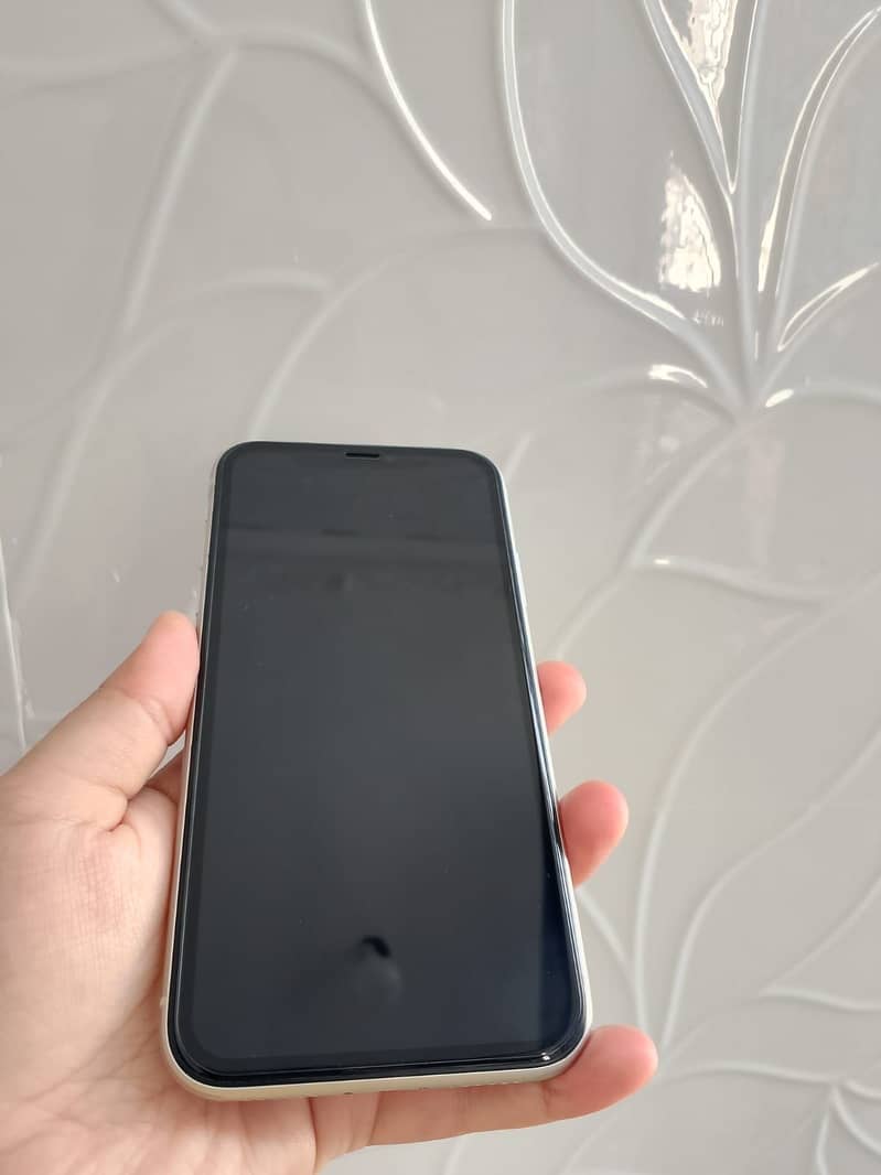 iPhone 11 5