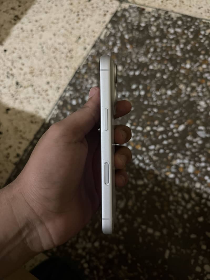 Iphone 17 pro silver 2
