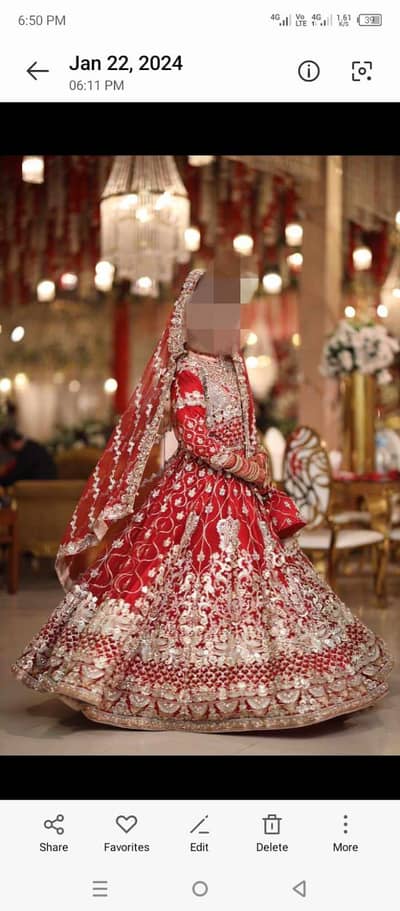 red lehnga