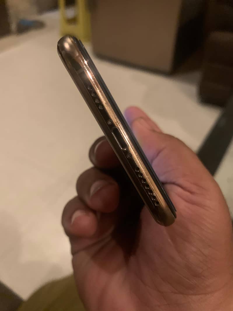 iPhone XS Max 2