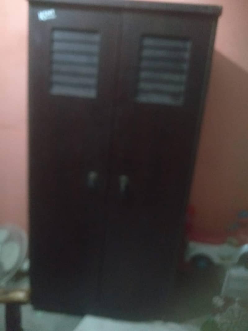 almari 3