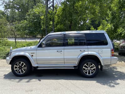 Mistbishi pajero intercoller 1995