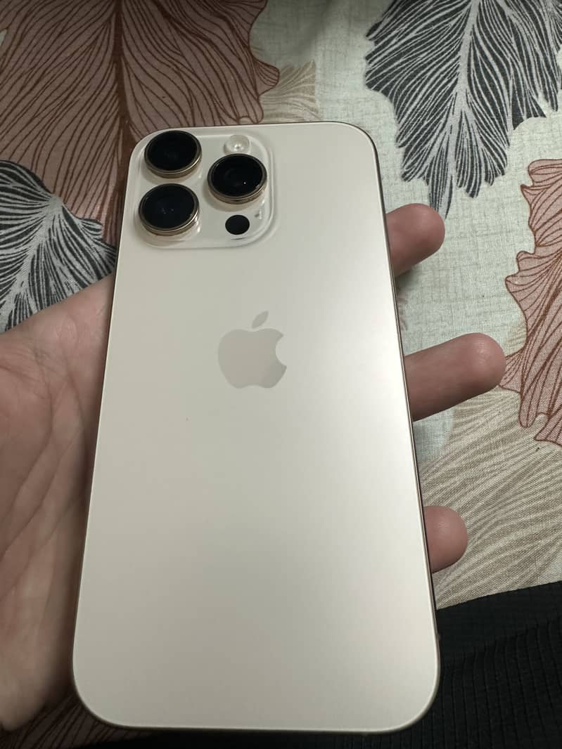 iPhone 16 pro 7