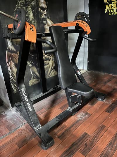 shoulder press machine