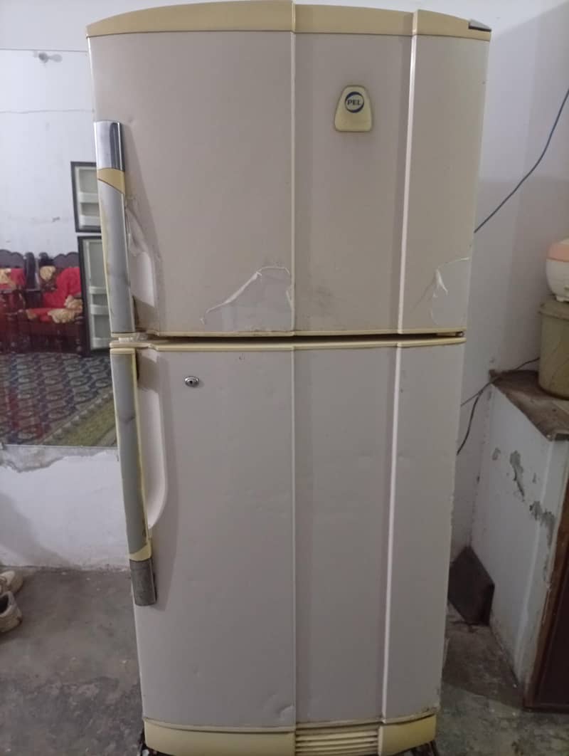 Refrigerator 0