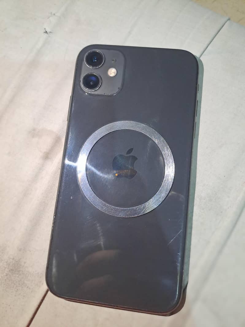 iPhone 11 0