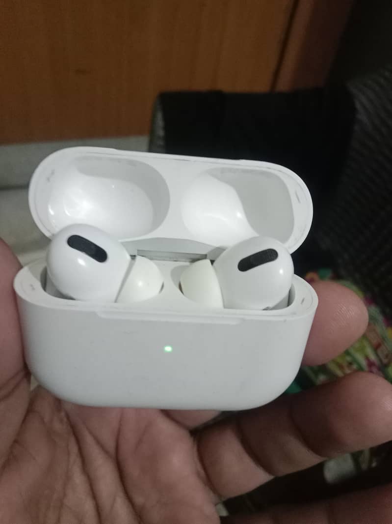 ear buds 0