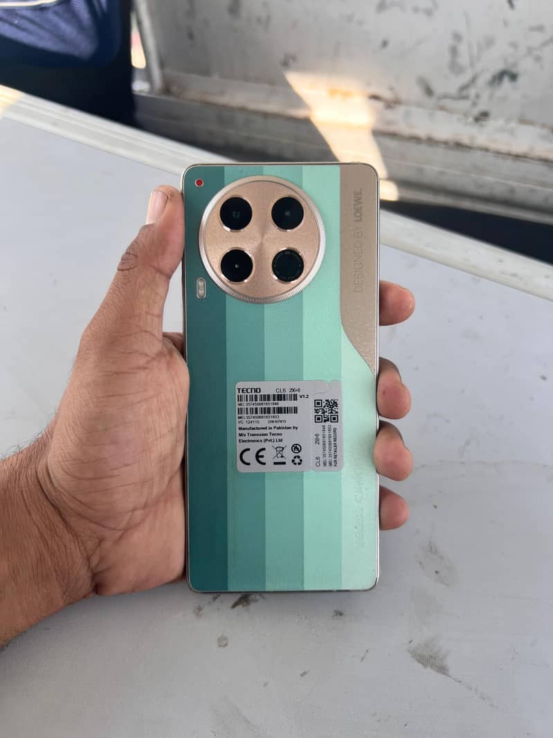 Tecno Camon 30 1