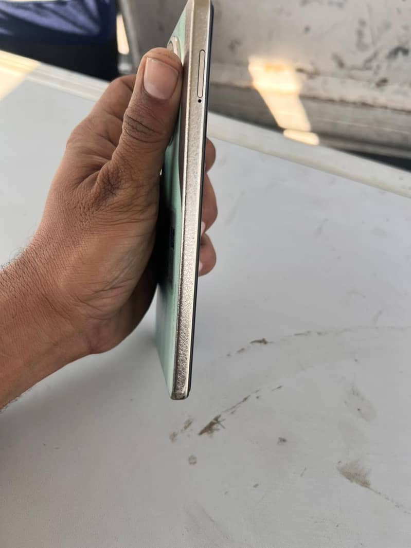 Tecno Camon 30 2