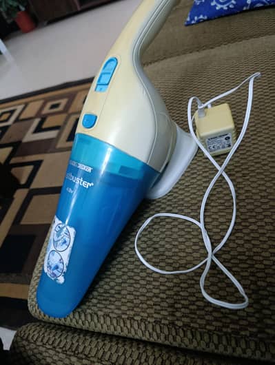 BLACK n DECKER  CAR n HOME  vacuum cleaner