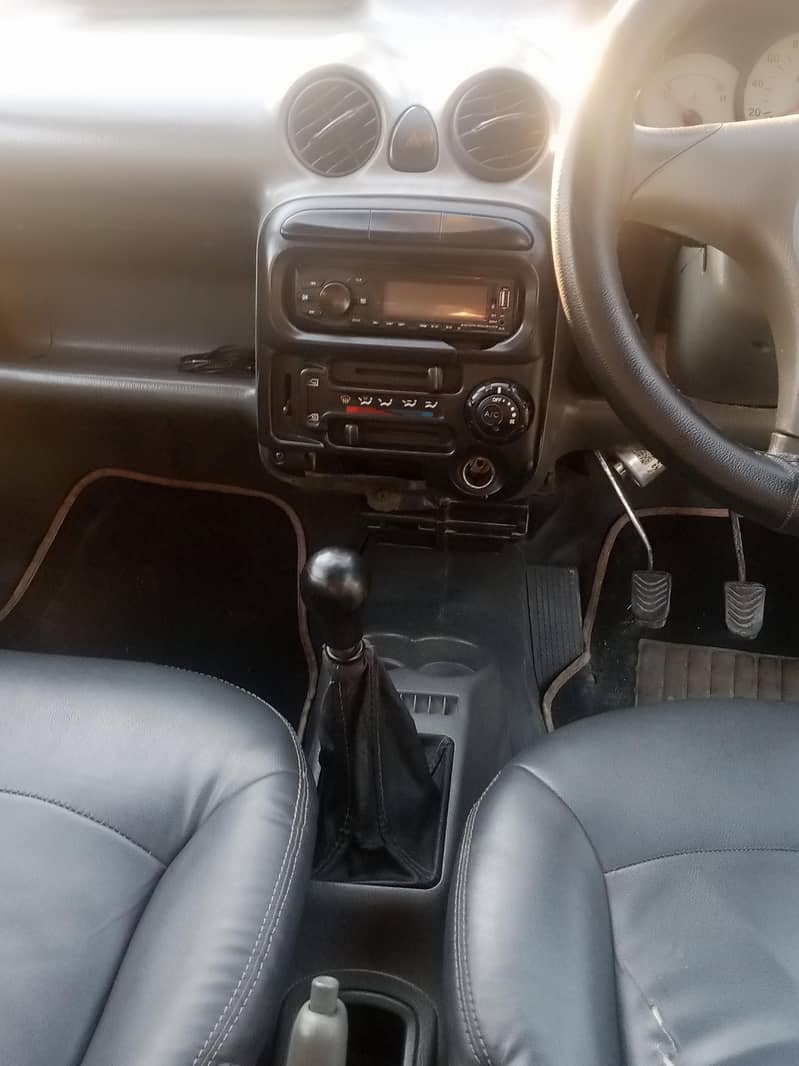 santro 2004 model 8