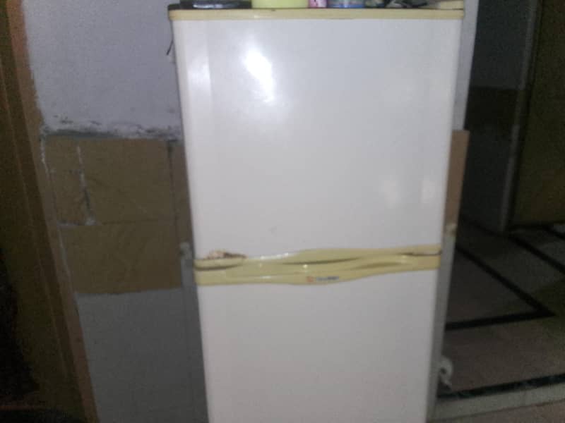 dawlance fridge 1