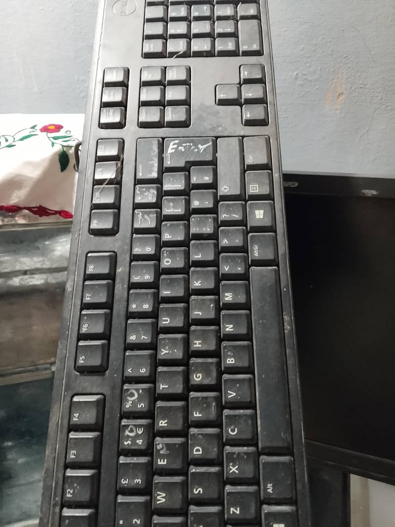 Dell computer  good condition everything ok 3