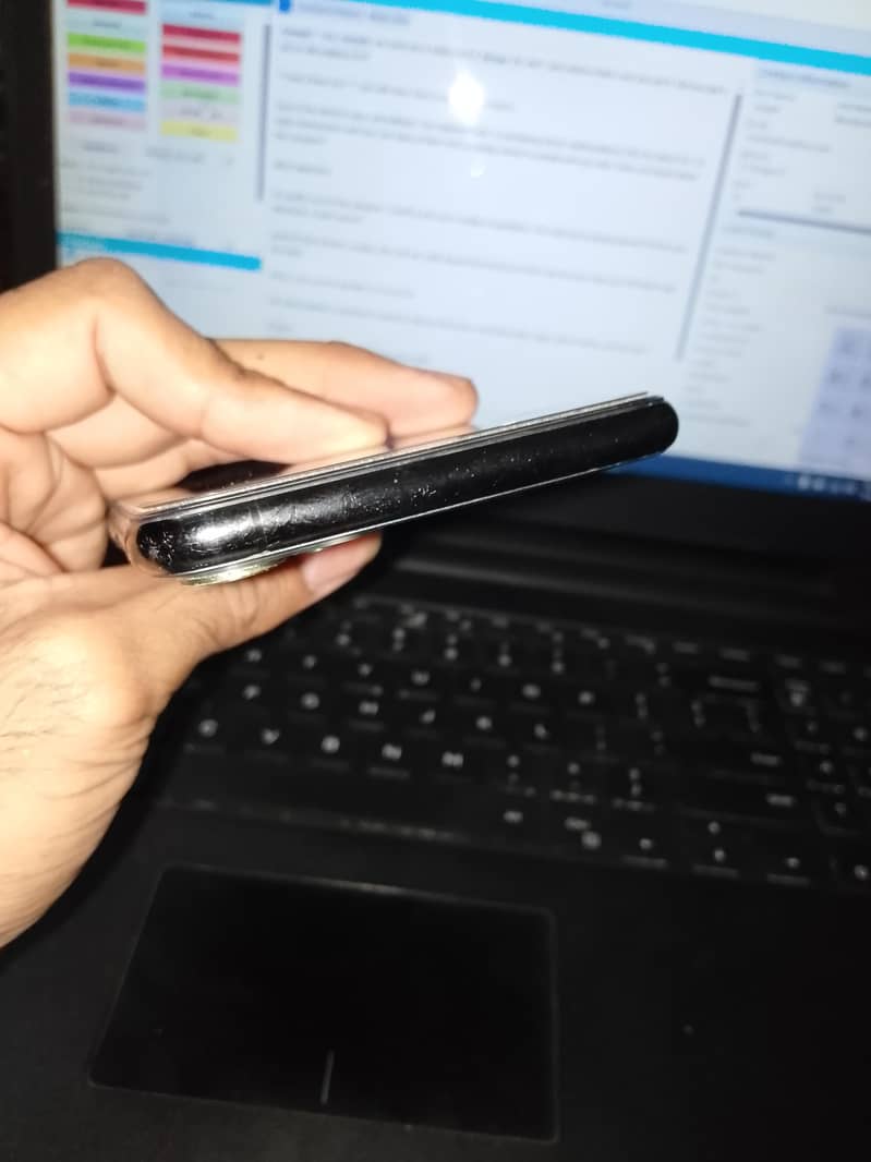 Iphone 11 Pro Max 4