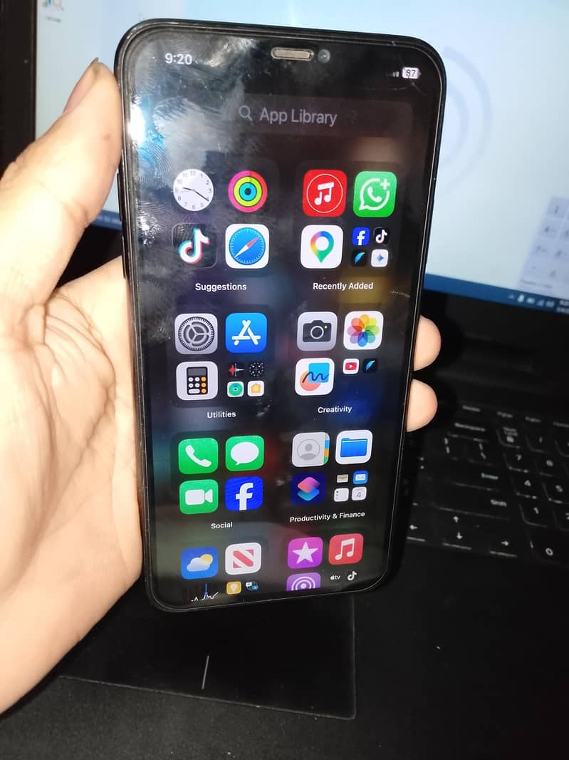 Iphone 11 Pro Max 8