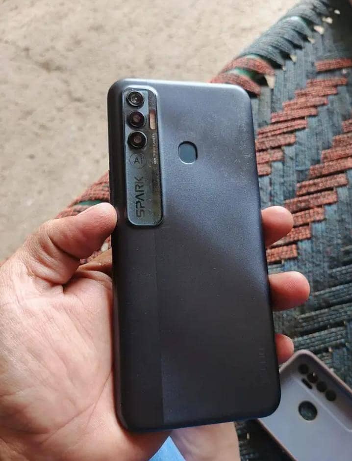 Tecno spark 7 pro 3