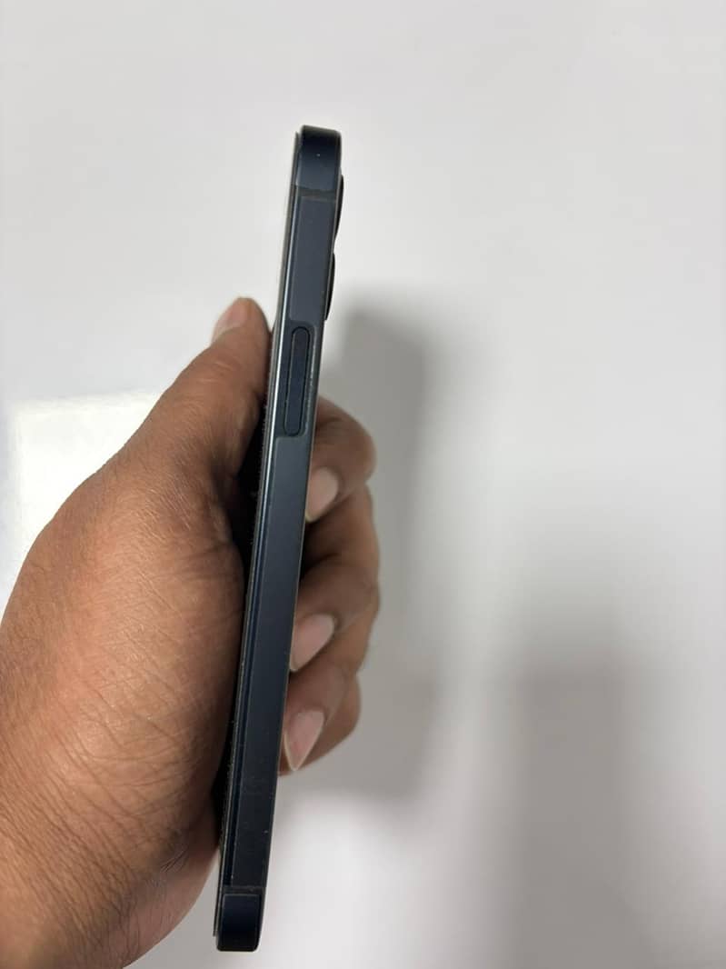 Apple iPhone 12 2