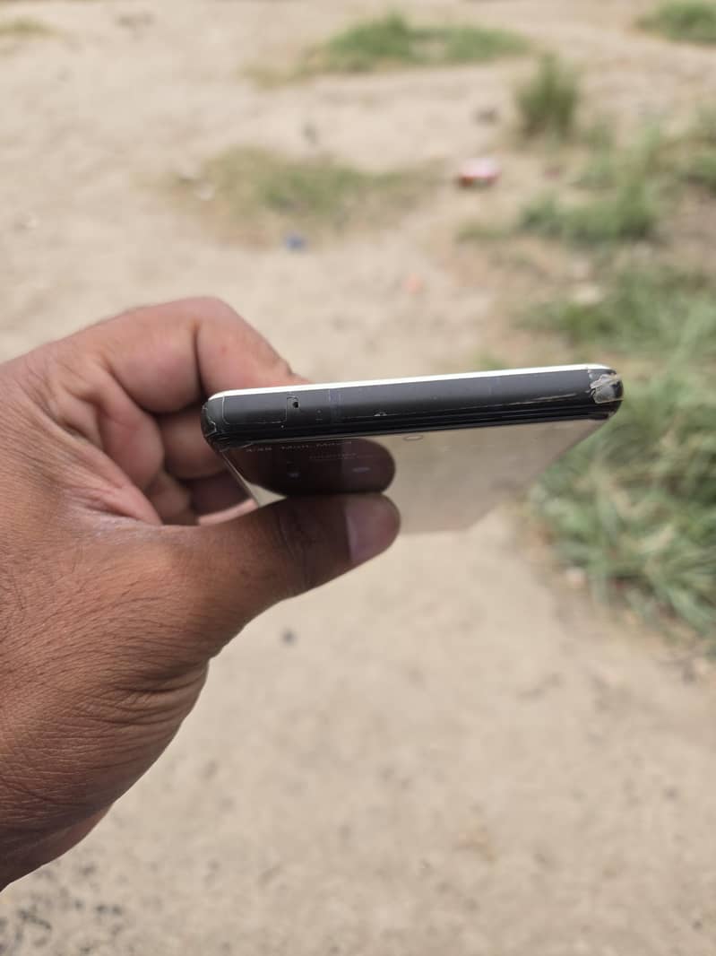 Google pixel 6a 4