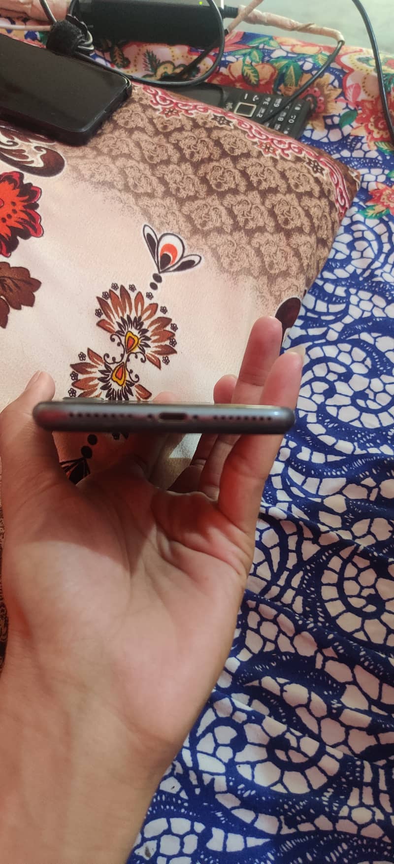 Apple iPhone 8 Plus 1