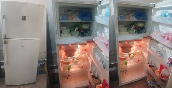 FULL SIZE USED REFRIGRATOR FOR SALE
