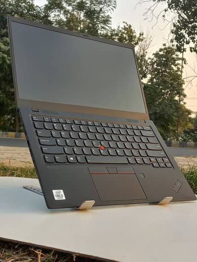 Lenovo X1 Carbon Gen8.10th gen 16gb ram