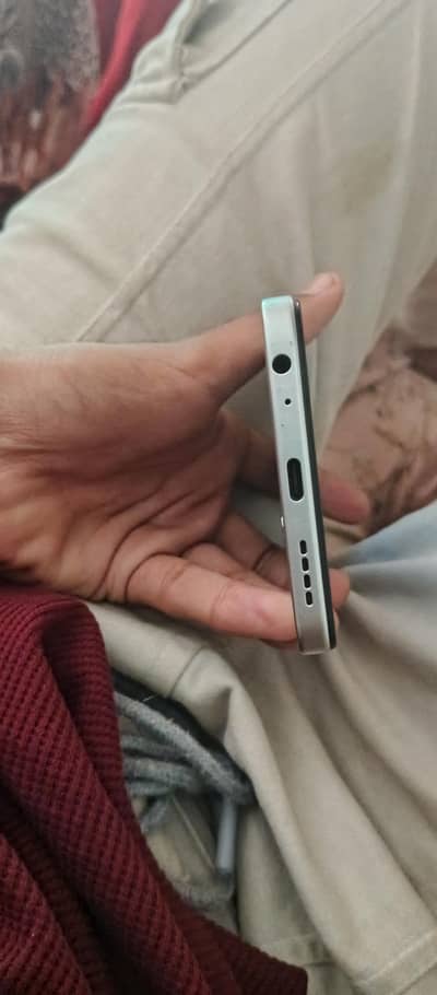 Infinix Hot 60i