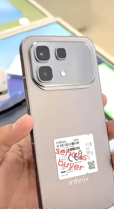 note 60 pro 8/256 13 days used titanium color