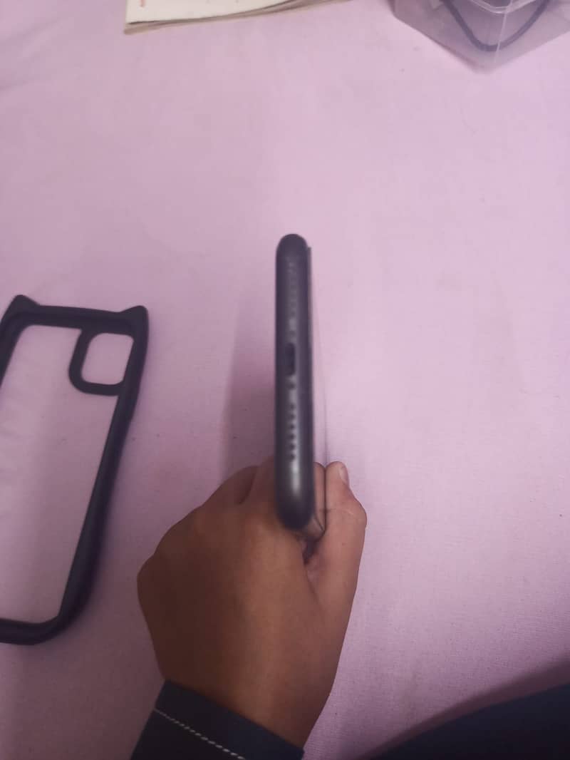 Iphone 11 4