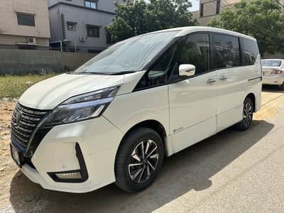 Nissan serena 2019
