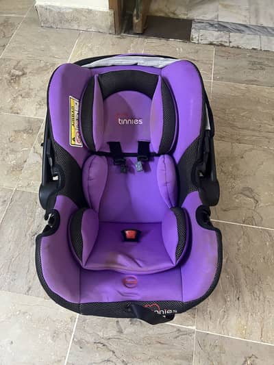 Baby carry cot