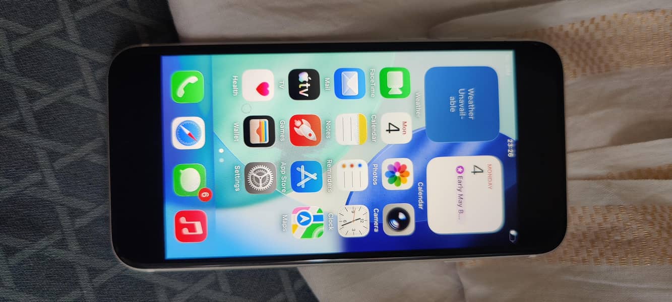 IPHONE SE2022 0