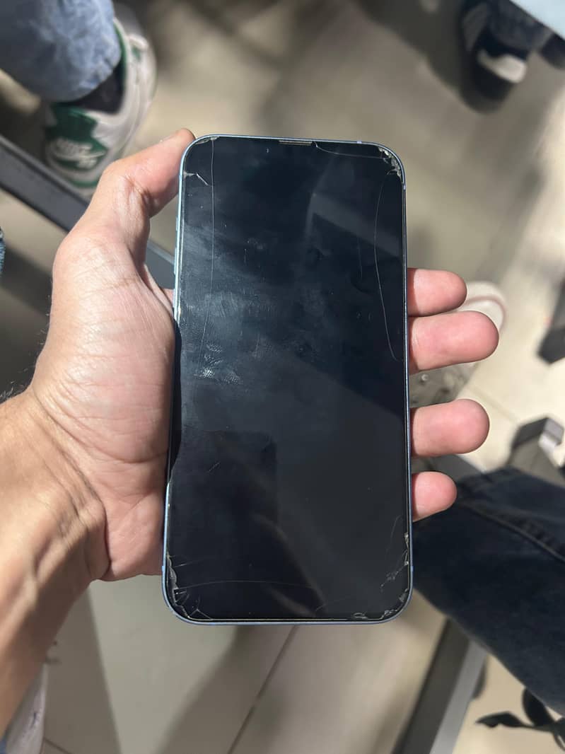 Iphone 14+ 3