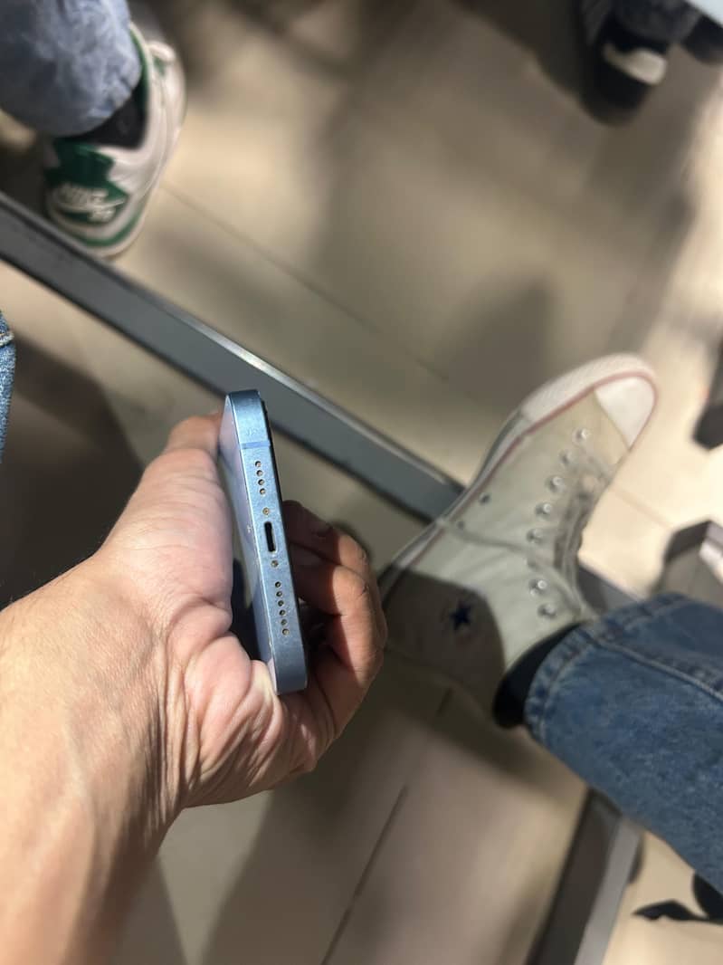 Iphone 14+ 4