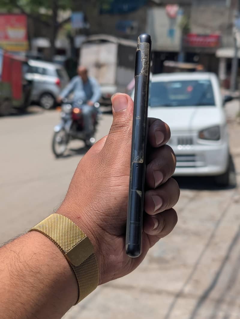 Google Pixel 7A 4