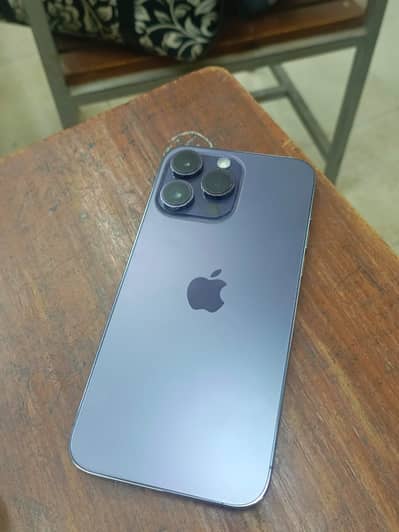 Iphn 14 pro max sale — 10/10 condition