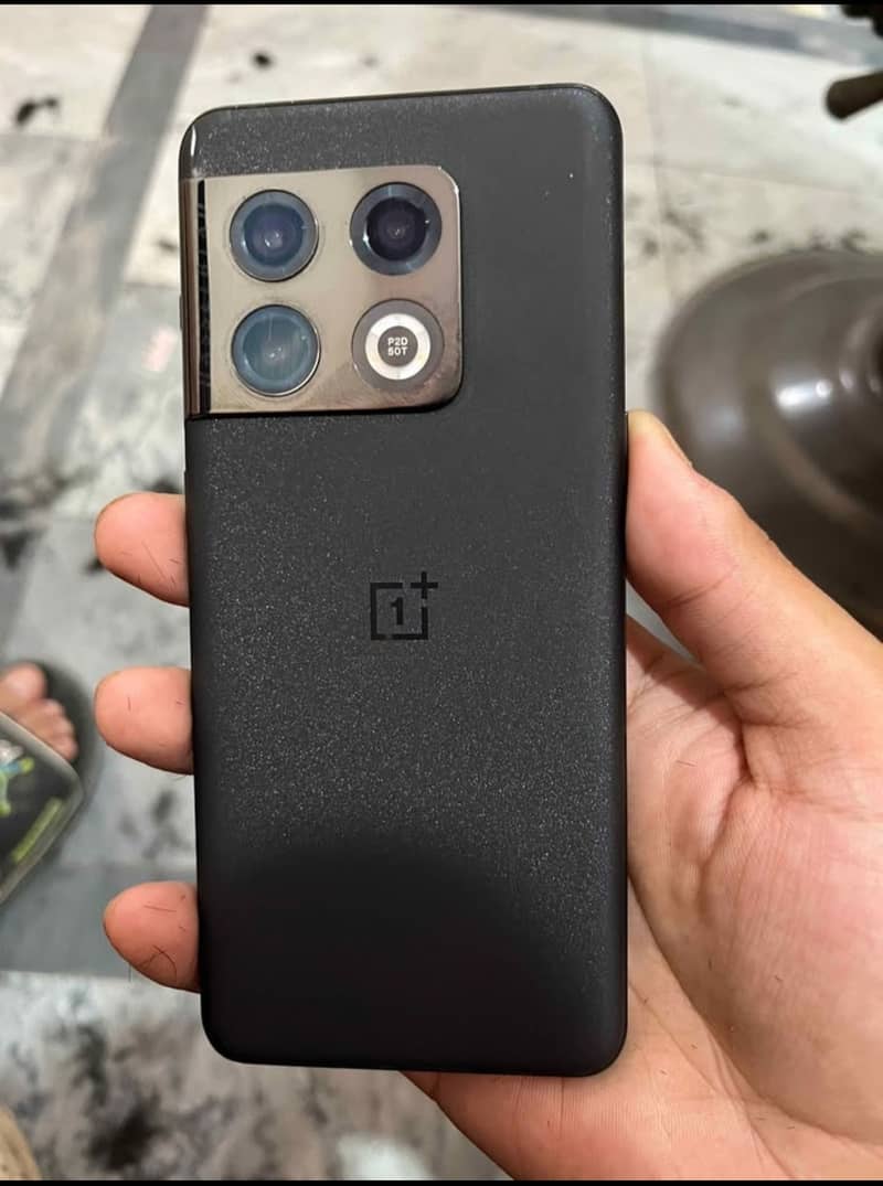 One Plus 10 Pro 3