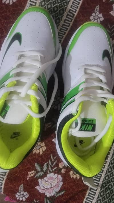 NIKE  Shoes