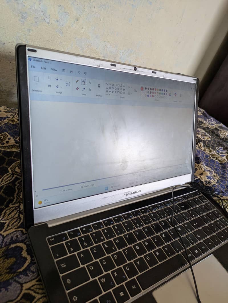 Laptop . 0