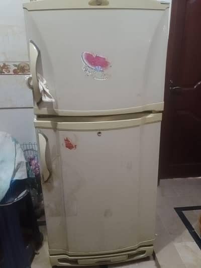 Frige for sale