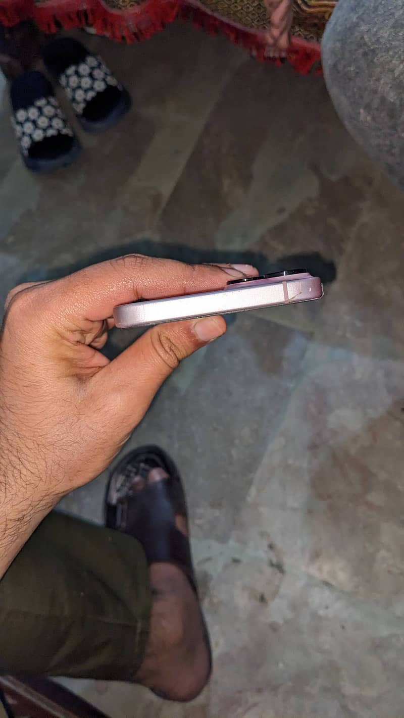 Iphone 15 plus pink 2