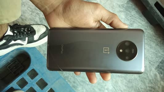 one plus 7T PTA approved single sim total original  plus charger